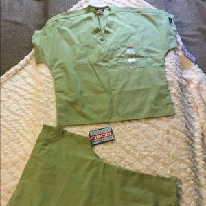 Cherokee (2) Scrub Tops Size XXS